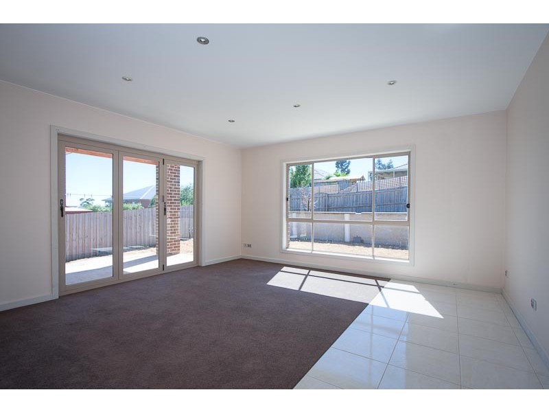27 Sassafras Drive, Sunbury VIC 3429