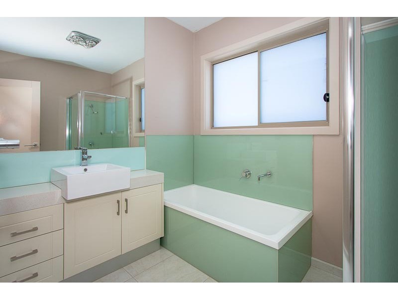 27 Sassafras Drive, Sunbury VIC 3429