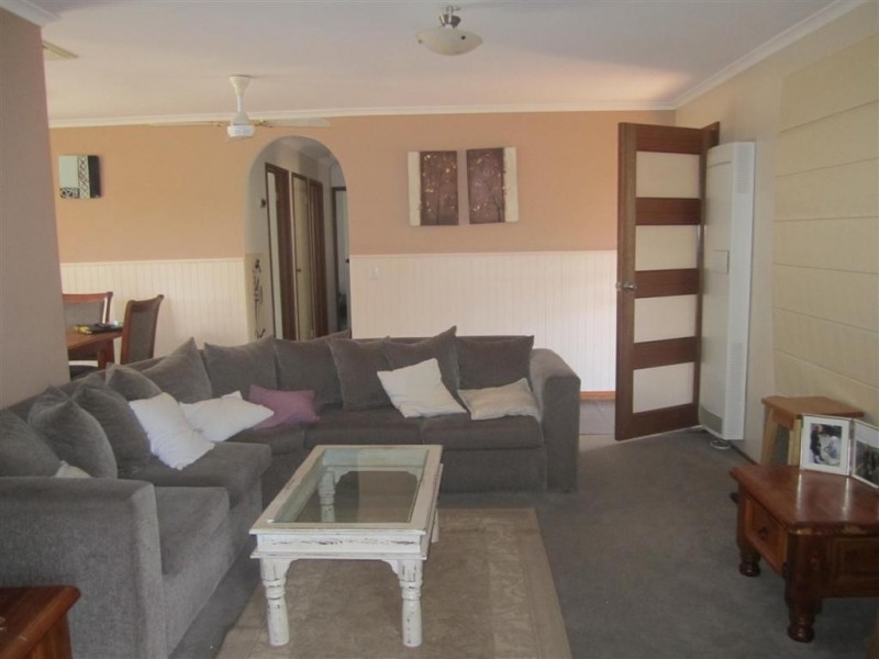 5 OLSON PLACE, Sunbury VIC 3429