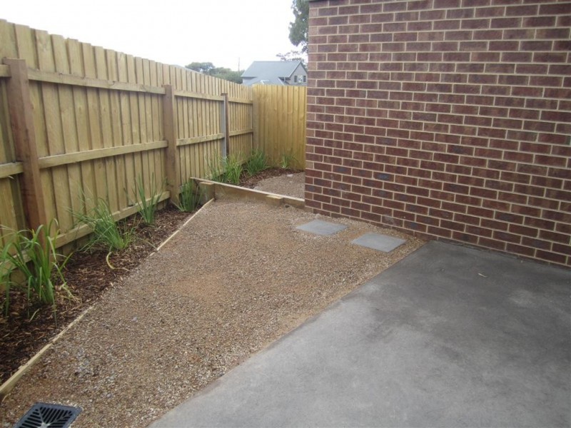 1/5 HENTY COURT, Sunbury VIC 3429