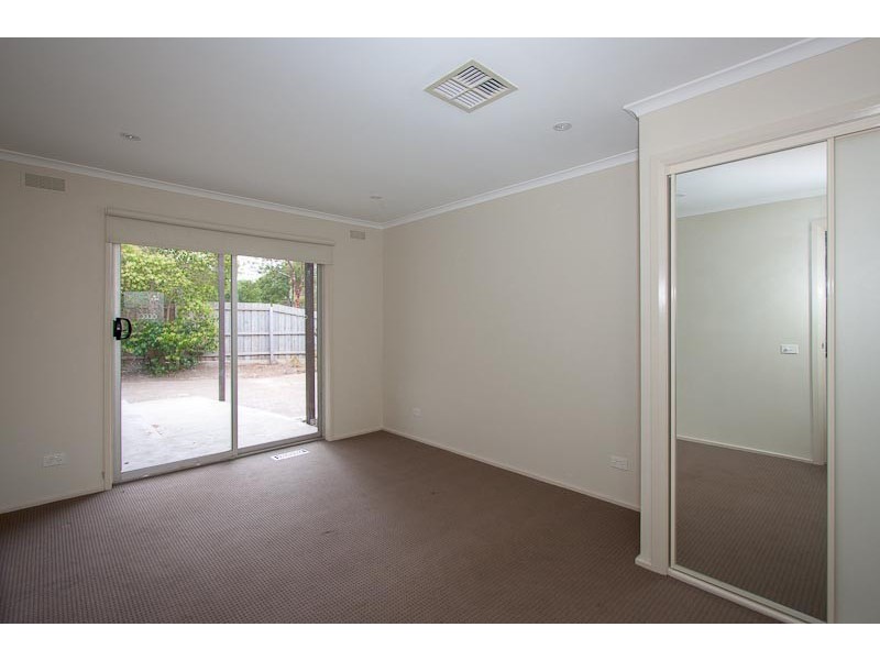 2 Buvelot Place, Sunbury VIC 3429