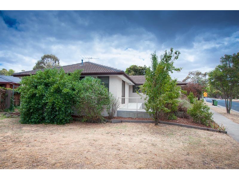 2 Buvelot Place, Sunbury VIC 3429