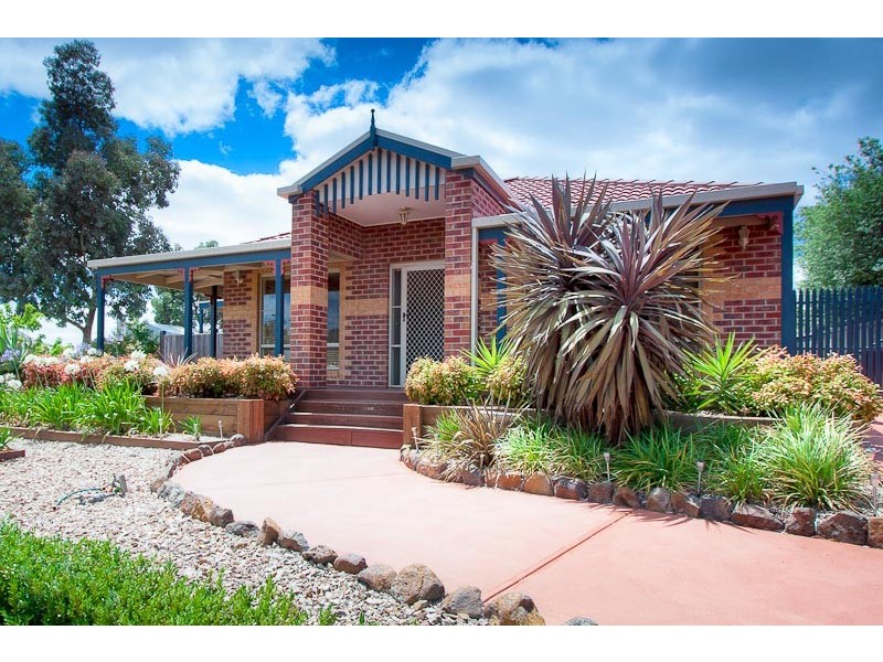 1 Claret Ash Drive, Sunbury VIC 3429