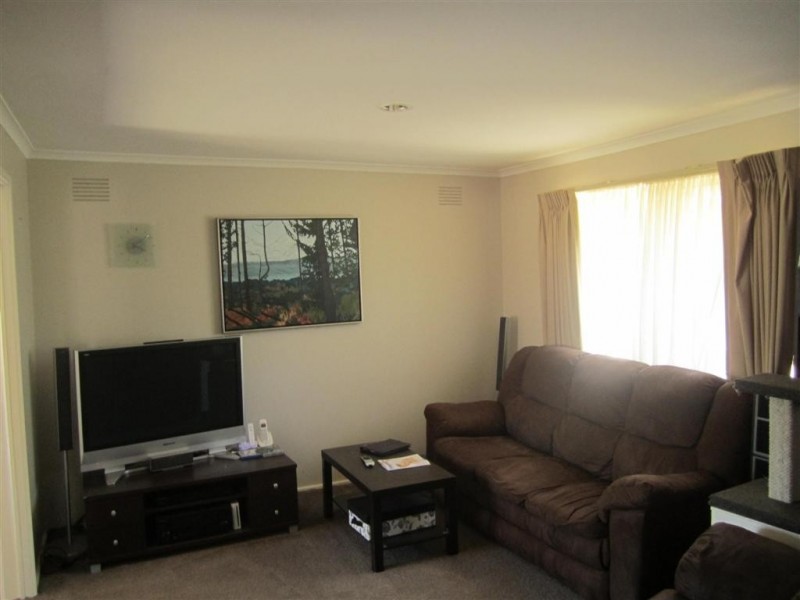 57 KEITH AVENUE, Sunbury VIC 3429