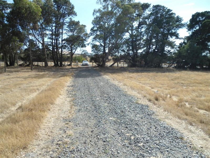 11-15 Napier Street, Sunbury VIC 3429