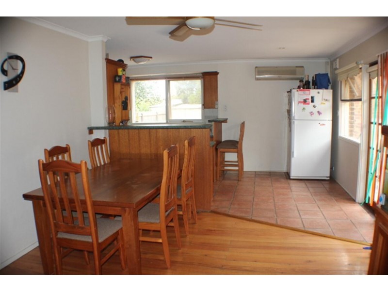 3 Melba Avenue, Sunbury VIC 3429