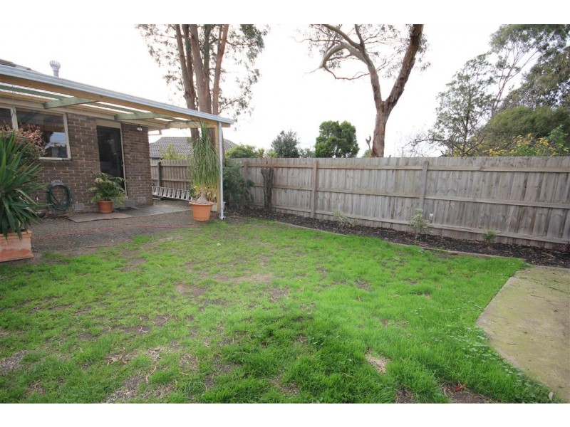 3 Melba Avenue, Sunbury VIC 3429