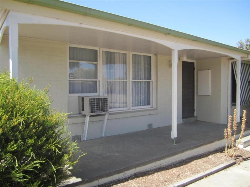 2 DRYSDALE STREET, Sunbury VIC 3429