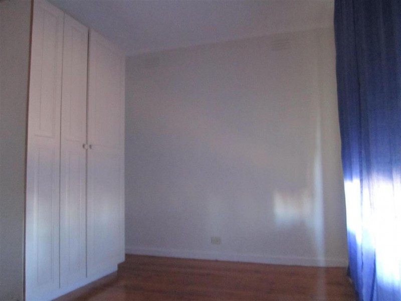 2 DRYSDALE STREET, Sunbury VIC 3429