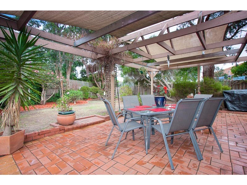 4 Gorton Court, Sunbury VIC 3429
