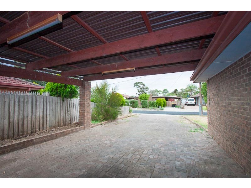 6 Mullock Road, Diggers Rest VIC 3427