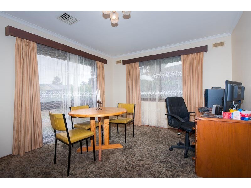 6 Mullock Road, Diggers Rest VIC 3427