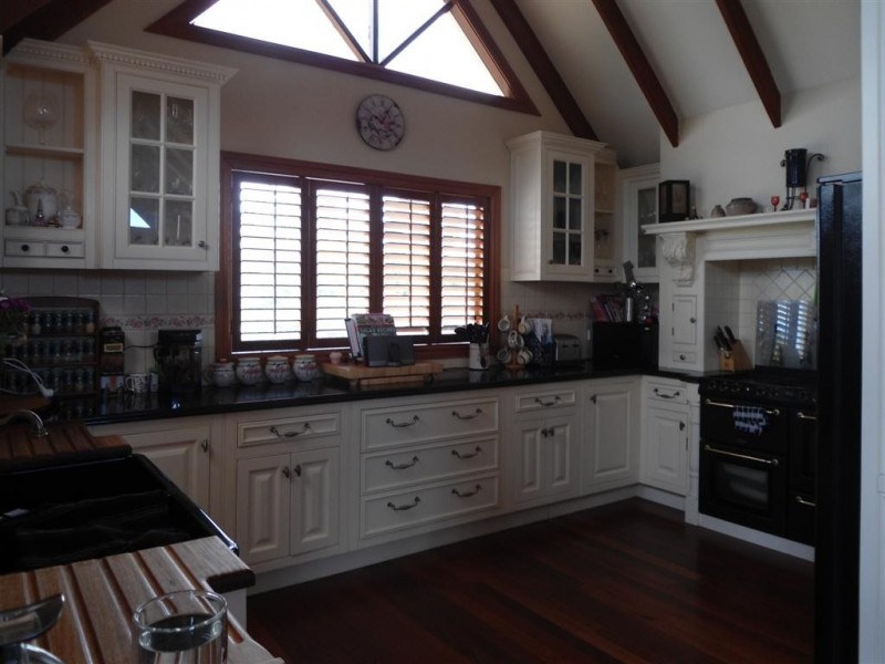 6 MARSHALL CLOSE, Sunbury VIC 3429