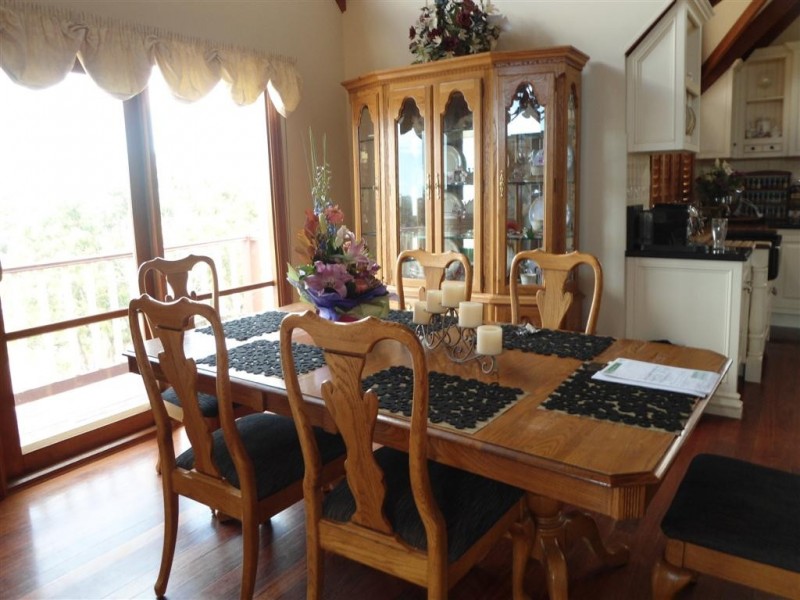 6 MARSHALL CLOSE, Sunbury VIC 3429