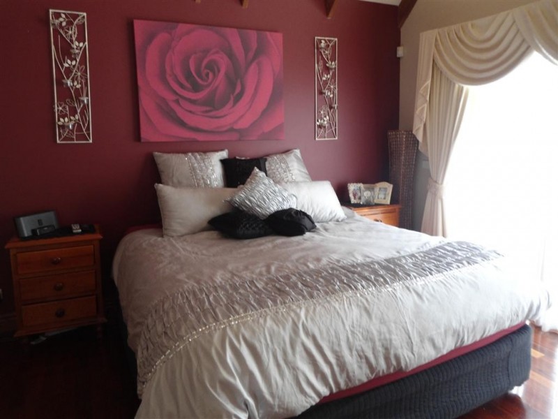 6 MARSHALL CLOSE, Sunbury VIC 3429