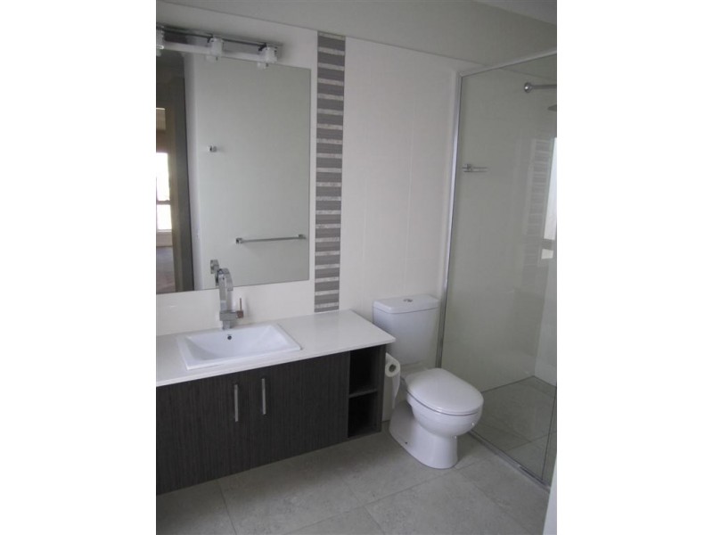 12 EARLINGTON CRESCENT, Sunbury VIC 3429