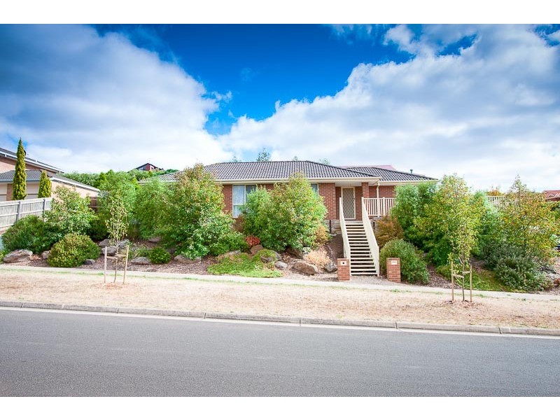 28 Backhaus Avenue, Sunbury VIC 3429