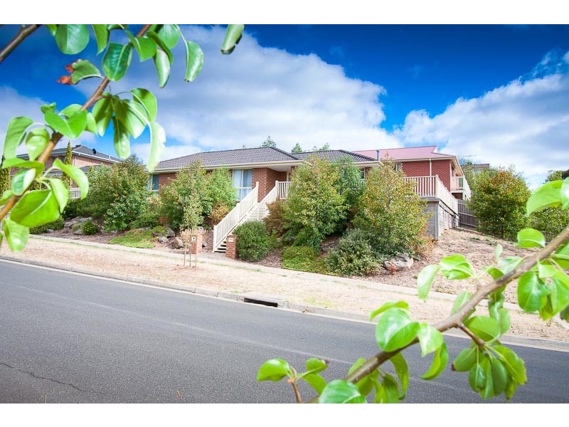 28 Backhaus Avenue, Sunbury VIC 3429