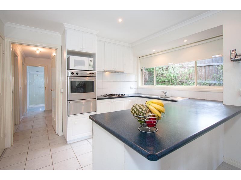 28 Backhaus Avenue, Sunbury VIC 3429