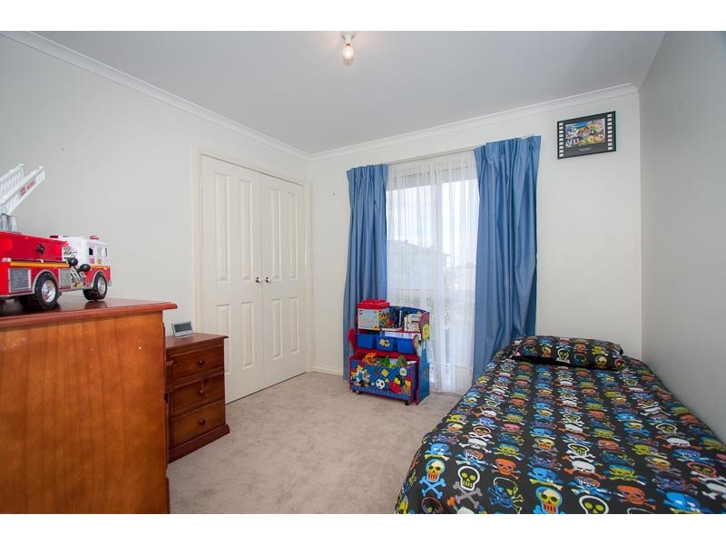 28 Backhaus Avenue, Sunbury VIC 3429
