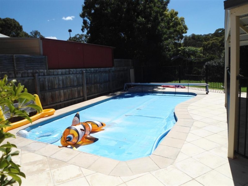 8 Dawn Court, Sunbury VIC 3429