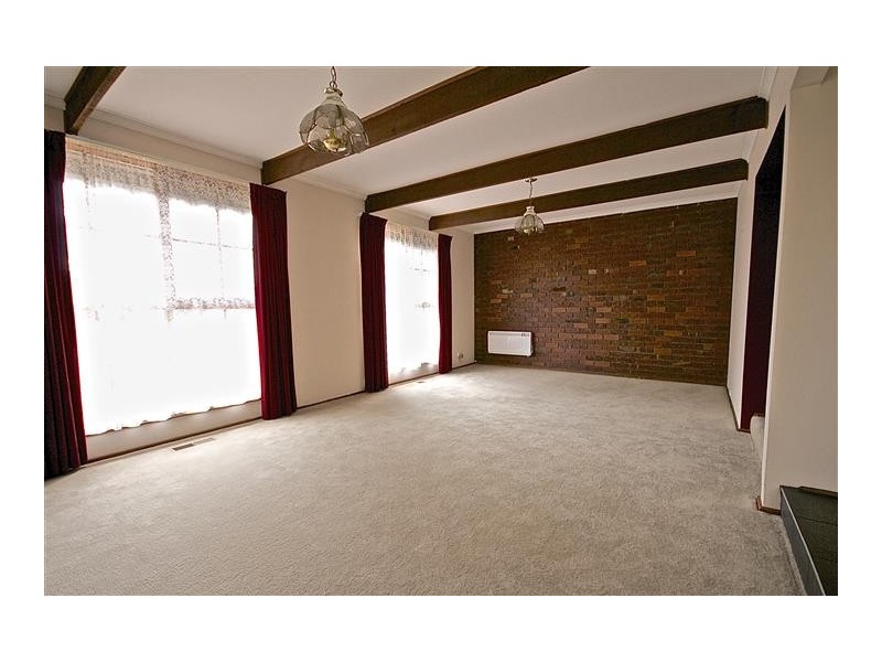 22 Ervine Close, Sunbury VIC 3429