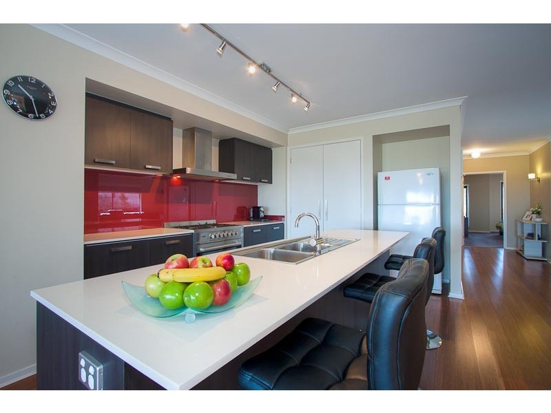 12 Knightsbridge Street, Sunbury VIC 3429