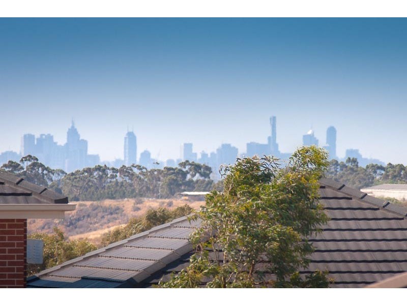 12 Knightsbridge Street, Sunbury VIC 3429