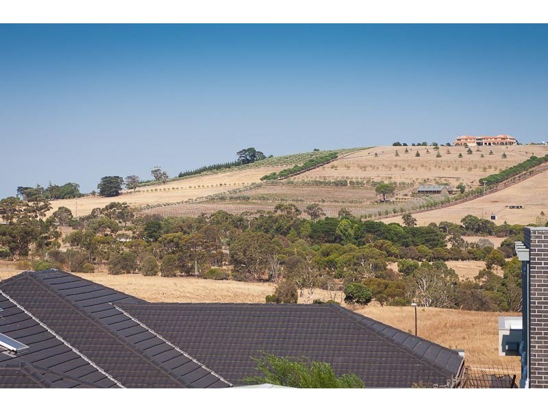 12 Knightsbridge Street, Sunbury VIC 3429
