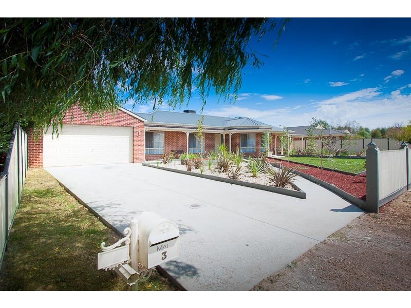 3 Shaw Drive, Romsey VIC 3434