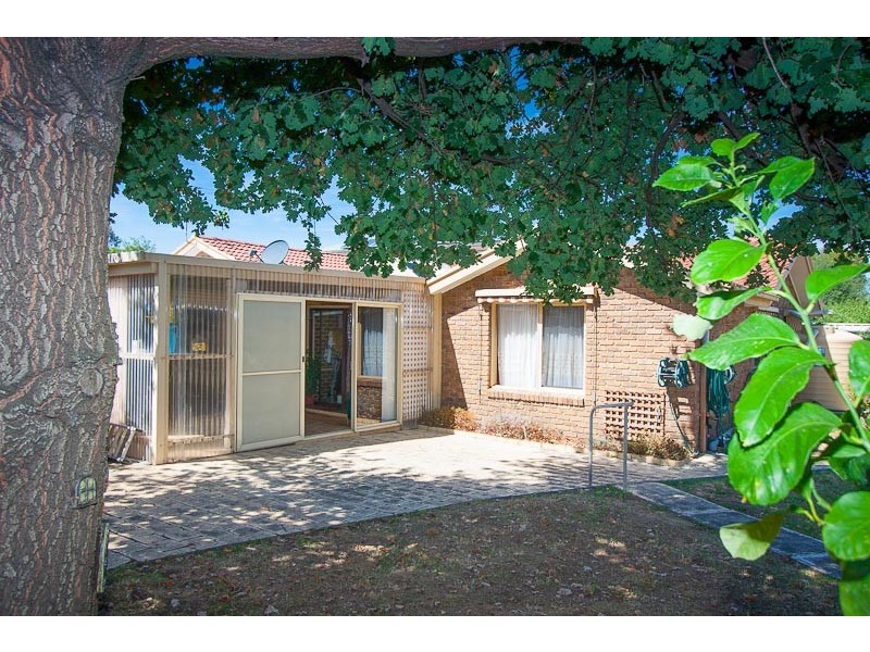 27 Ervine Close, Sunbury VIC 3429