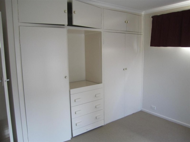 12 FADDEN GROVE, Sunbury VIC 3429