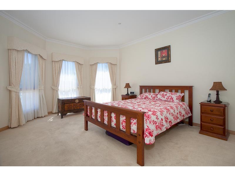 78 The Old Stock Run, Sunbury VIC 3429