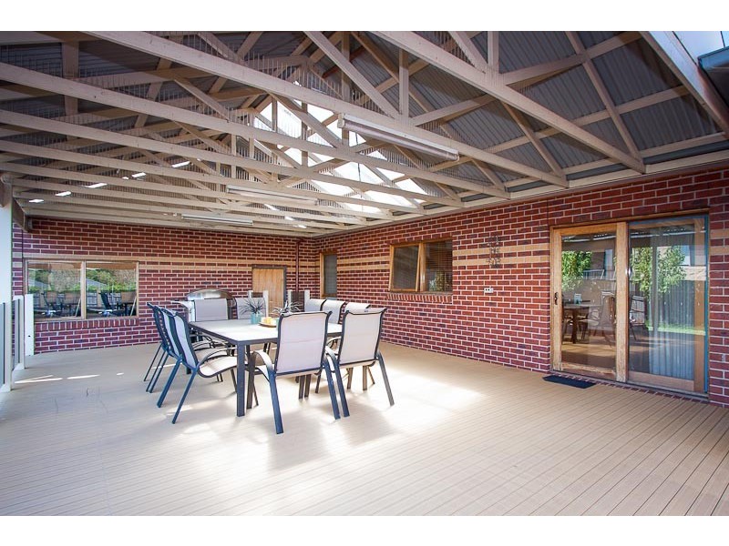 78 The Old Stock Run, Sunbury VIC 3429