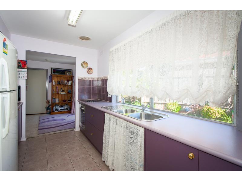 28 Ruthven Street, Sunbury VIC 3429