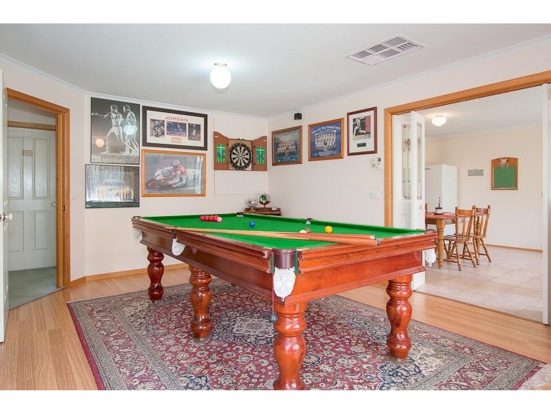 12 Baradine Court, Sunbury VIC 3429