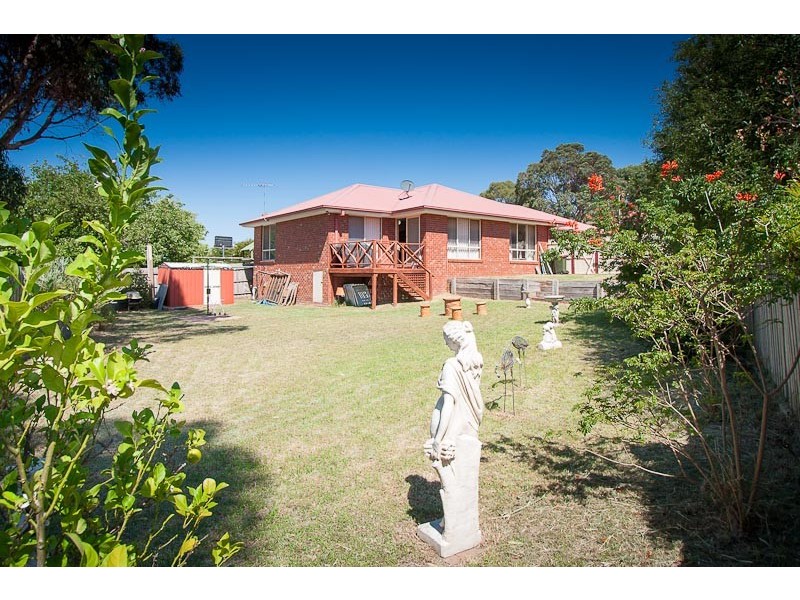 12 Baradine Court, Sunbury VIC 3429