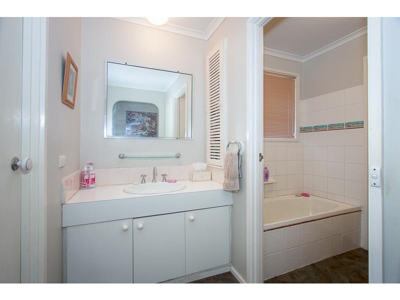 1 Stewarts Lane, Sunbury VIC 3429