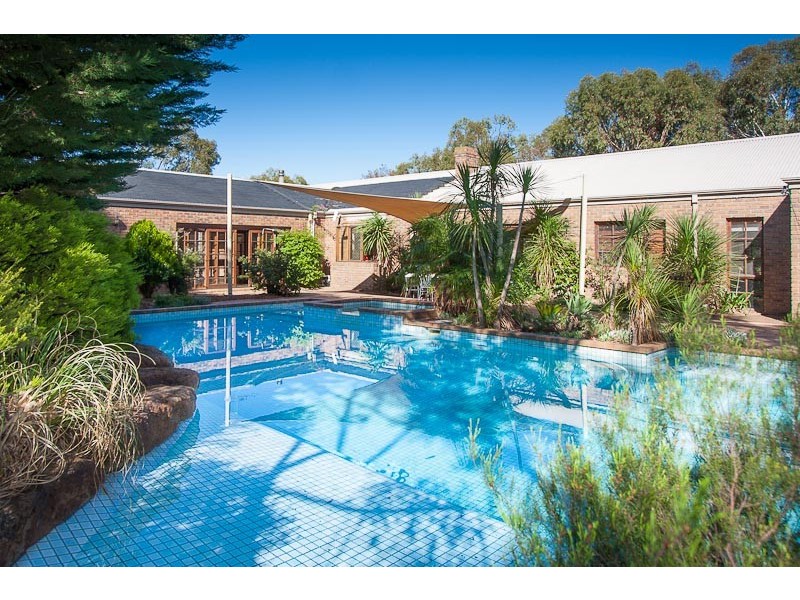 520 Racecourse Road, Sunbury VIC 3429