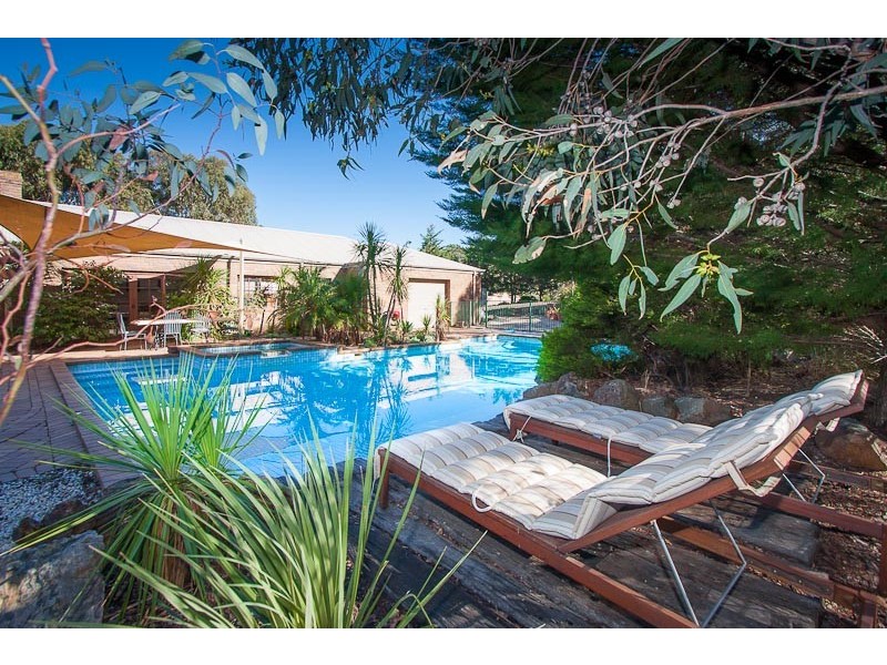 520 Racecourse Road, Sunbury VIC 3429