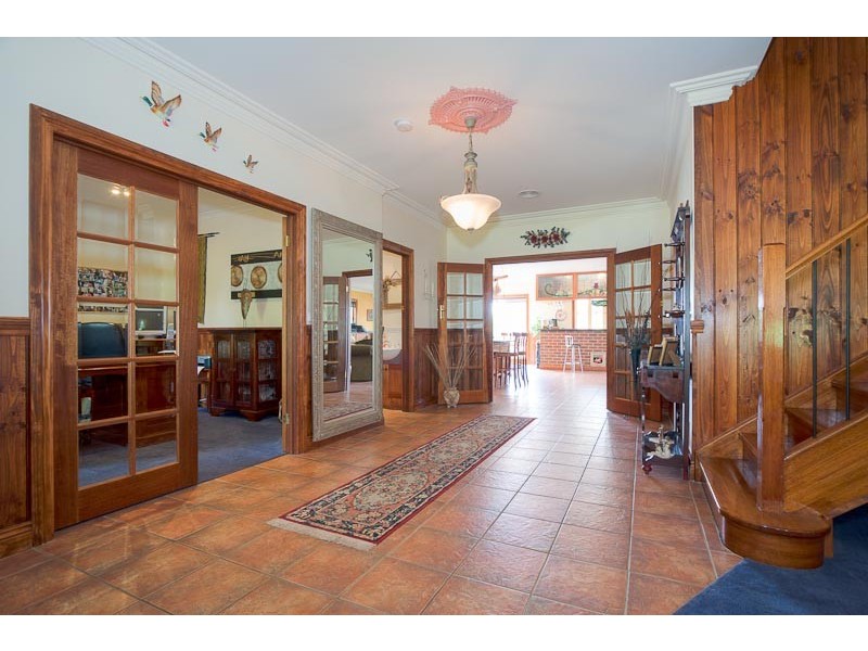 11 The Avenue, Sunbury VIC 3429