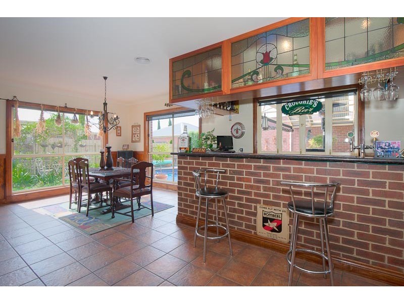 11 The Avenue, Sunbury VIC 3429