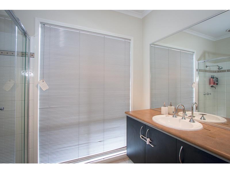 10 Yardley Street, Sunbury VIC 3429