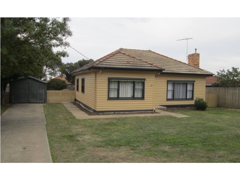 39 PASLEY STREET, Sunbury VIC 3429