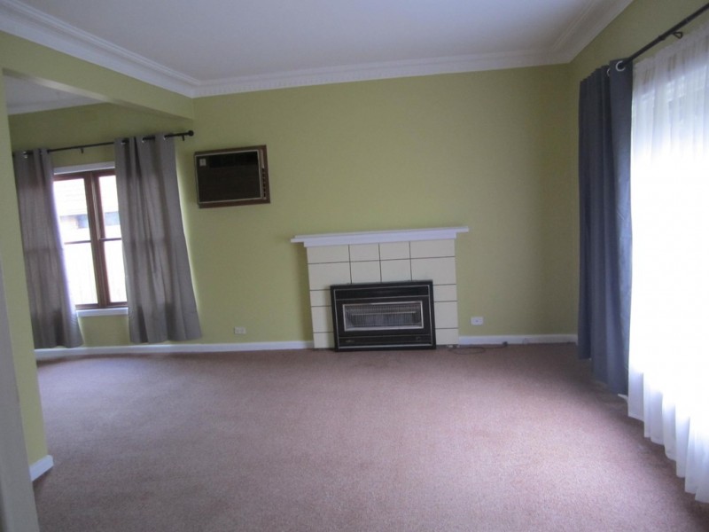 39 PASLEY STREET, Sunbury VIC 3429