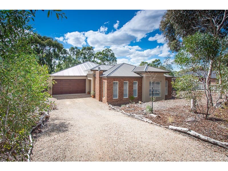 226 Riddell Road, Sunbury VIC 3429