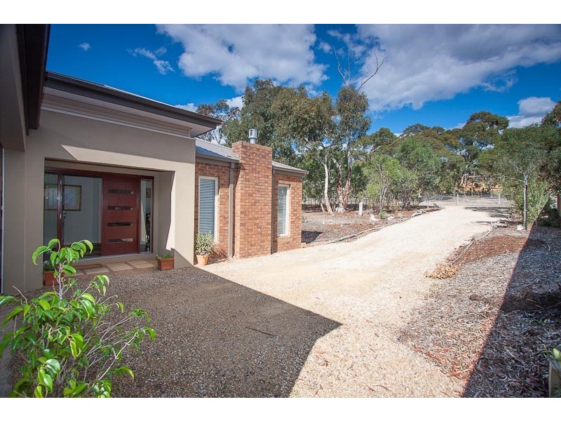 226 Riddell Road, Sunbury VIC 3429