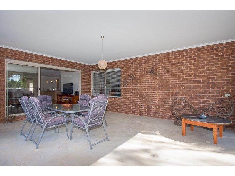 226 Riddell Road, Sunbury VIC 3429