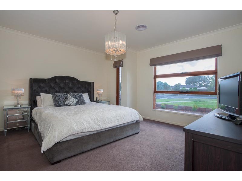 191 Mitchells Lane, Sunbury VIC 3429