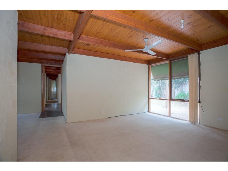 7 Windarra Court, Sunbury VIC 3429